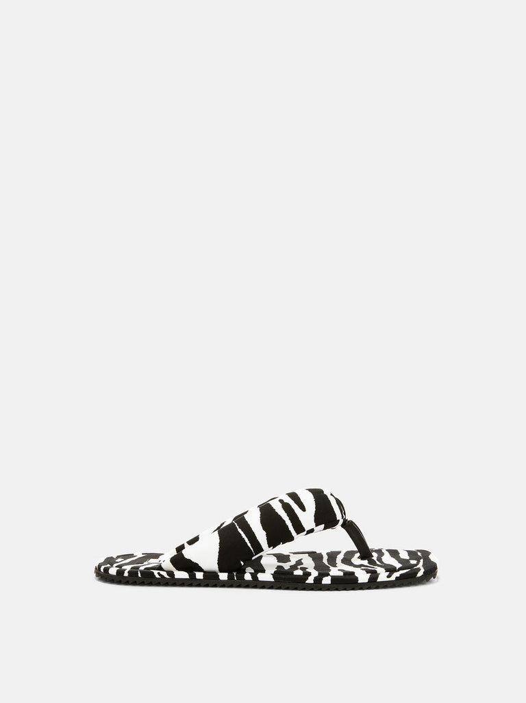 ''Indie'' white and black flat thong
