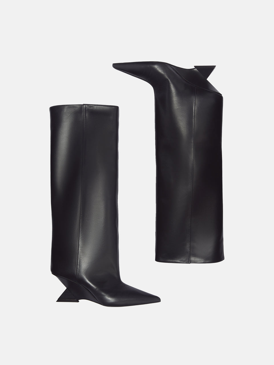 ''Cheope'' black tube boot