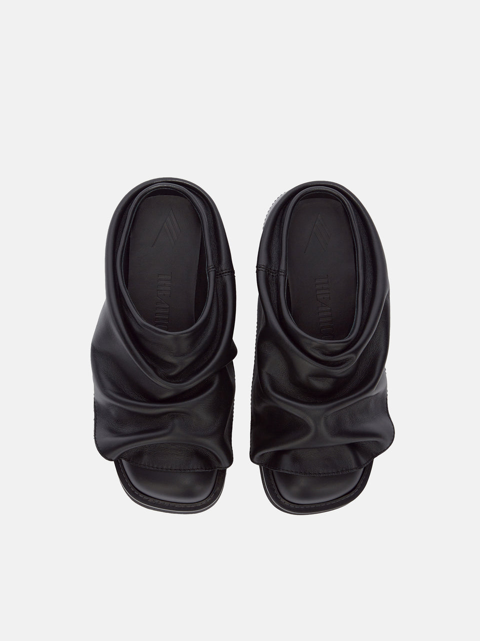 ''Mini Robin'' black sabot