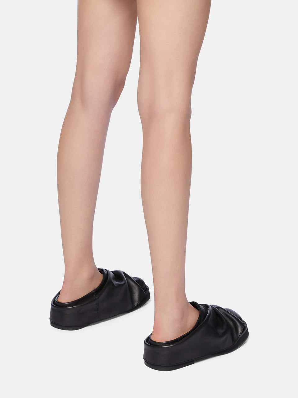 ''Mini Robin'' black sabot