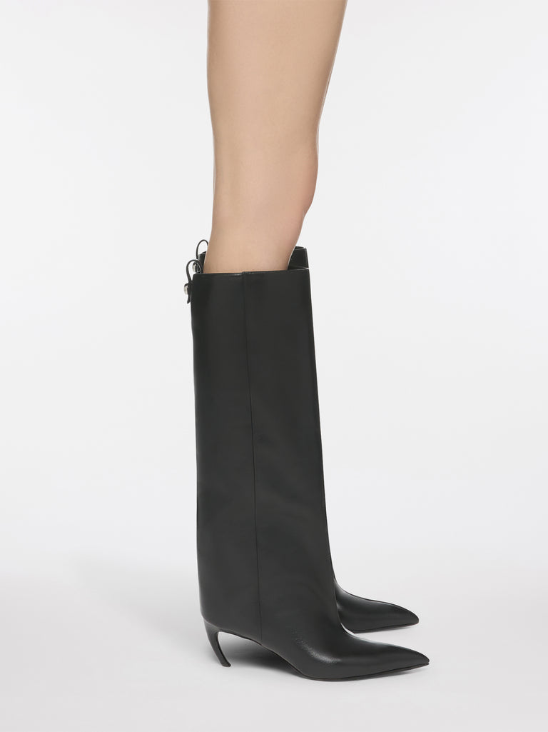 ''Lea'' black boot