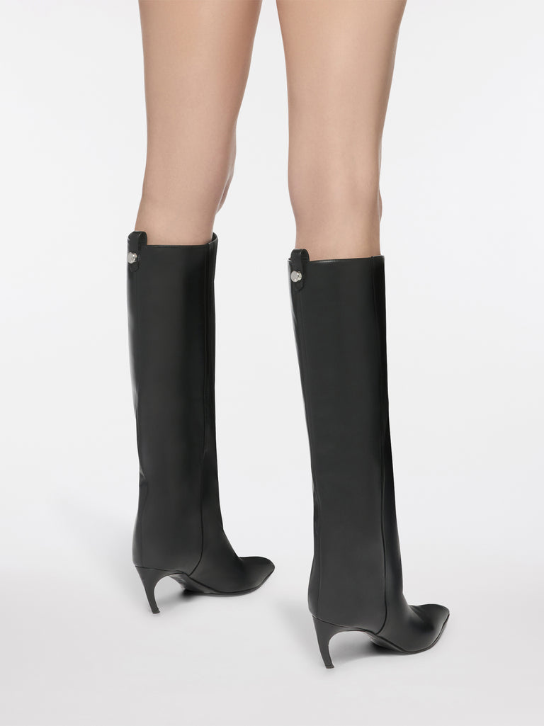 ''Lea'' black boot