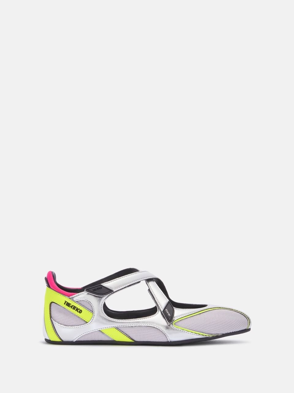 ''Floor 01'' holographic silver ballerina flat