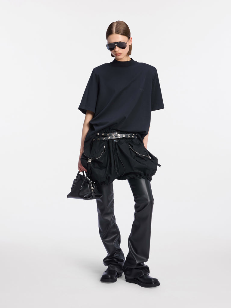 Black t-shirt