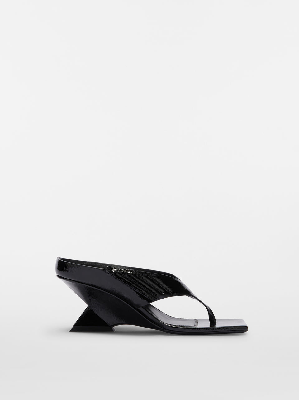 ''Cheope'' black thong sandal