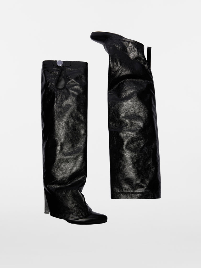 ''Leon'' black boot