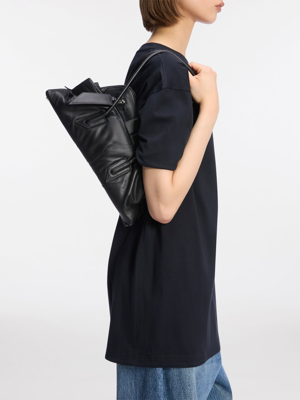 ''La Passeggiata Small x The Anja'' Black Top Handle