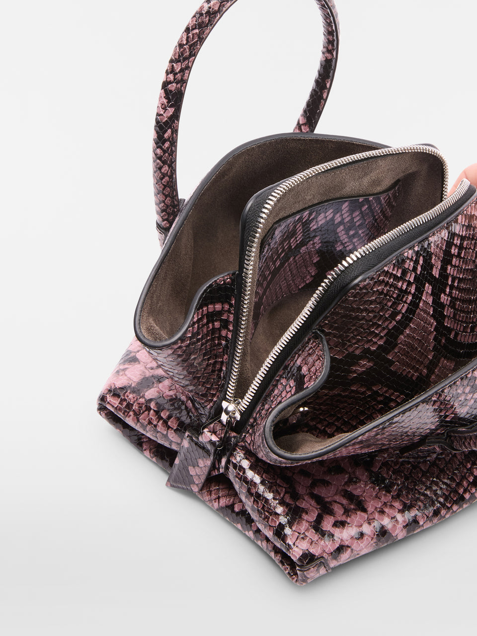 ‘‘La Passeggiata Mini‘‘ black and mauve top handle