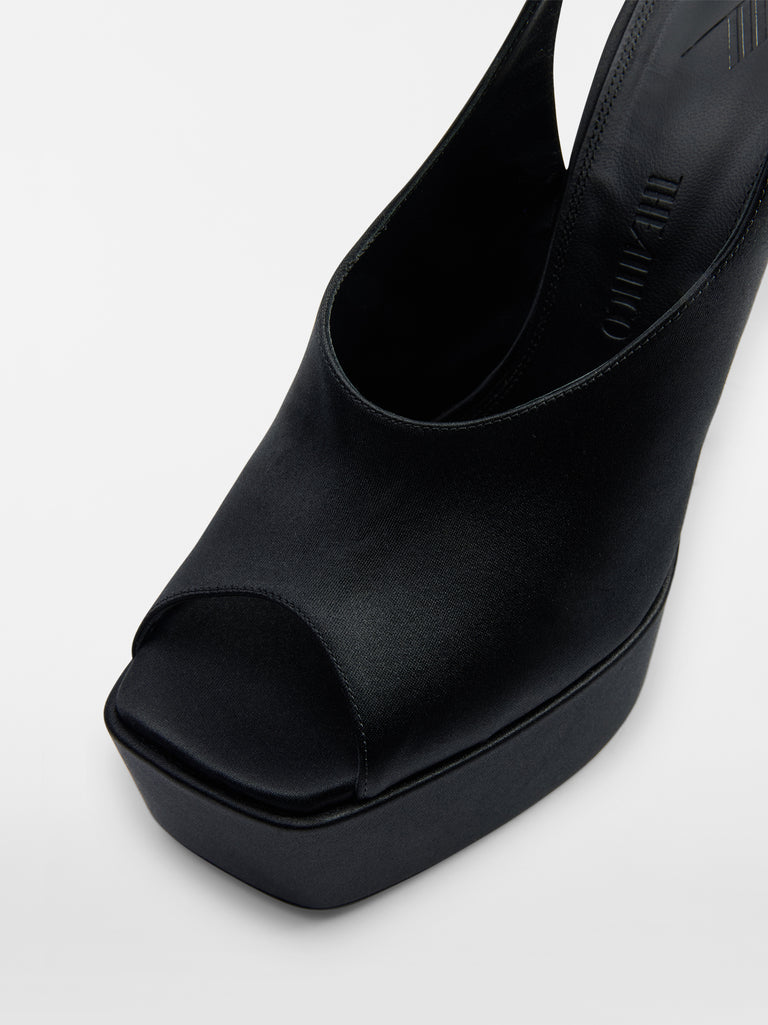 ‘‘Ornella‘‘ black sandal